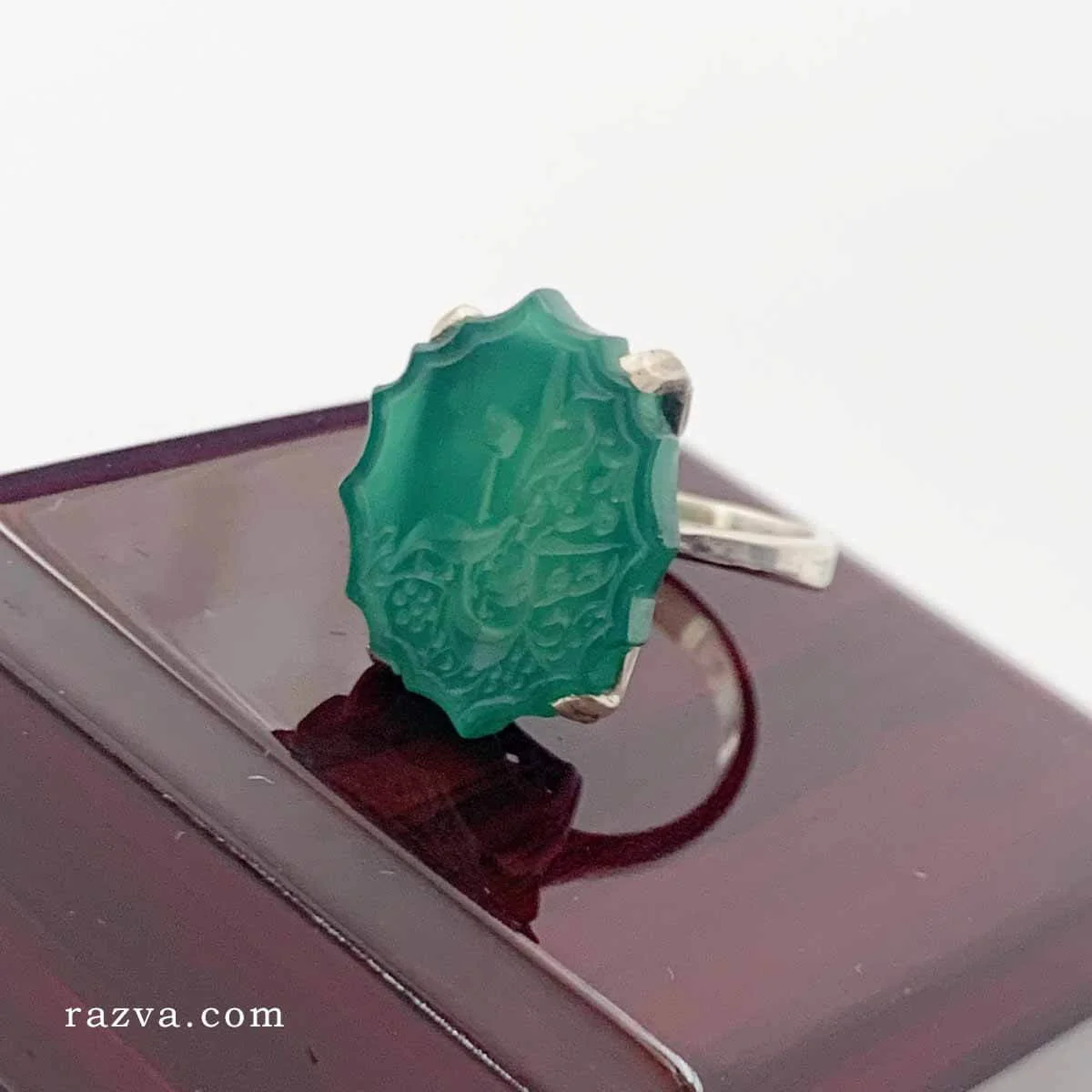 bague en argent pour femme avec pierre naturelle verte