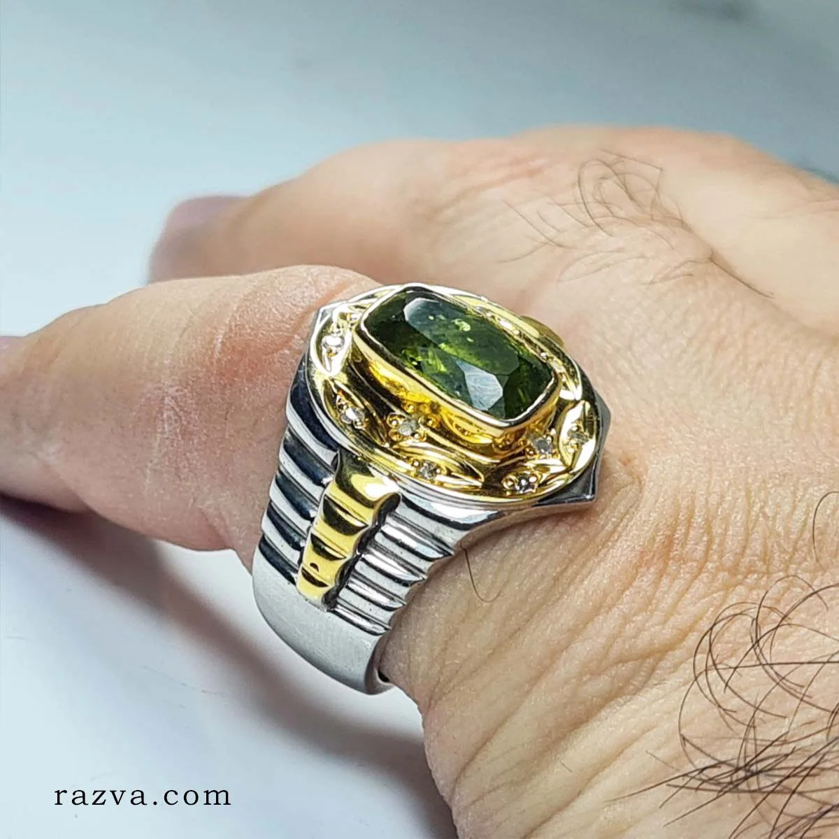 bague de mariage en argent et or avec pierre péridot verte naturelle