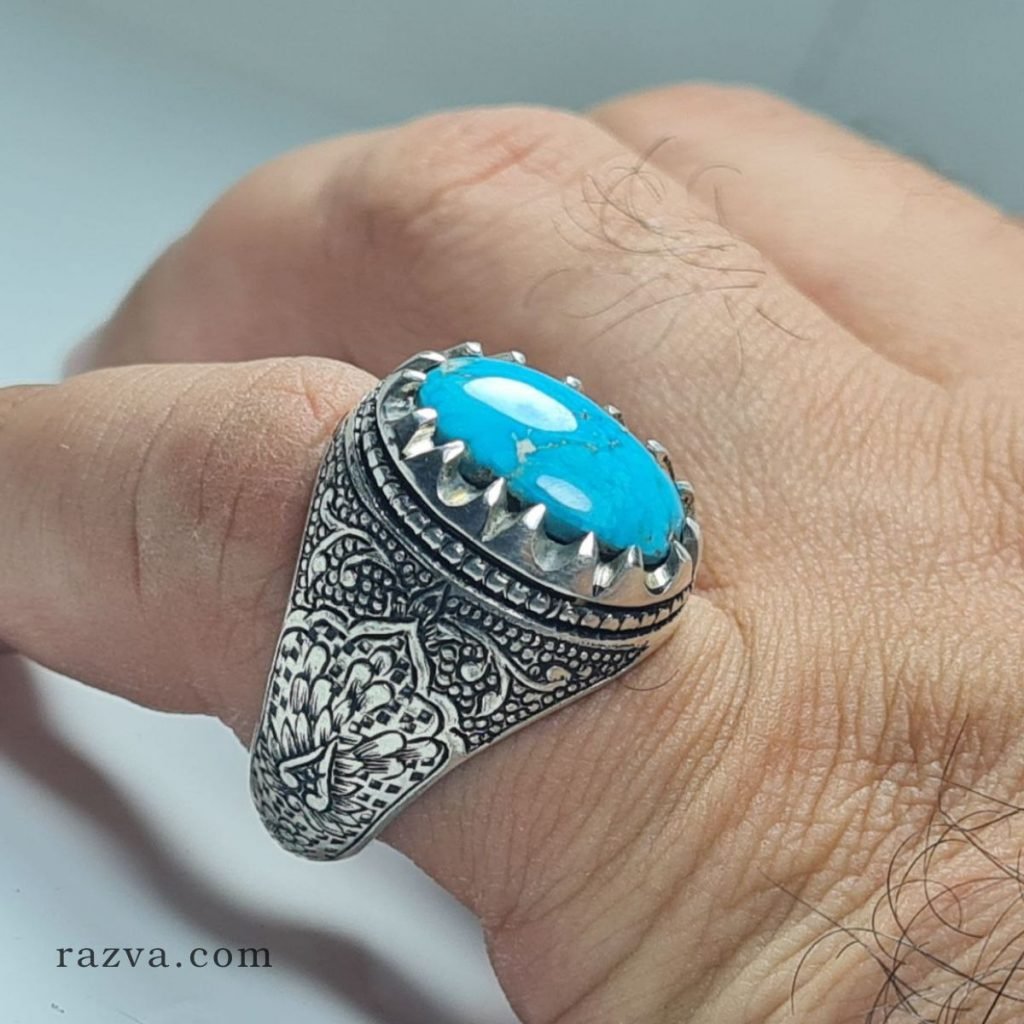 Bague en argent homme avec turquoise Neyshabour gravée à la main