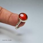 Bague sobre et élégante en argent avec pierre rouge pour homme et femme
