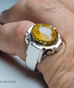 Bague homme en argent 925 avec rubis jaune naturel et design minimaliste.