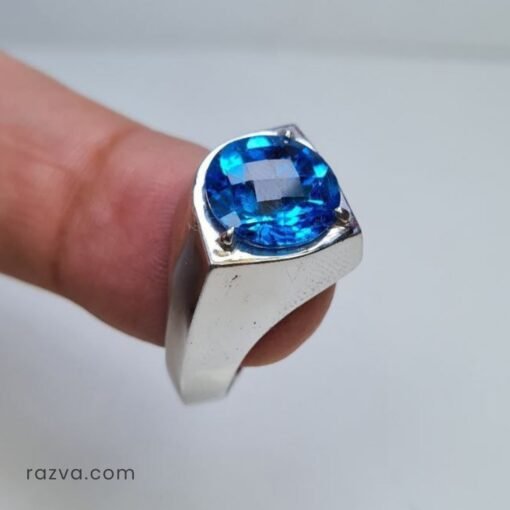 Bague homme en argent avec pierre topaze bleue et design épuré