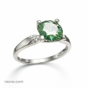 Bague femme en argent avec pierre moissanite verte