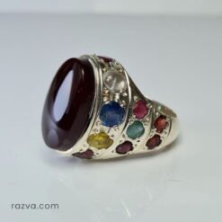 Bague artisanale homme avec agate yéménite noire et pierres précieuses